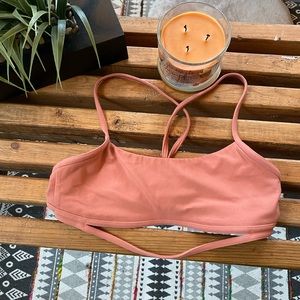 Lululemon sports bra 💓 size 6